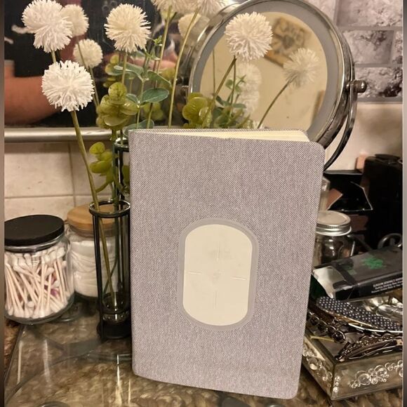 Lot of 2 QI pad power 5w charge notebooks/journals lined - Picture 1 of 3